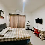 Private Room In A Cozy, Comfy House In Umah Iga