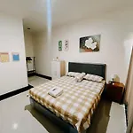 Private Room In A Cozy, Comfy House In Umah Iga